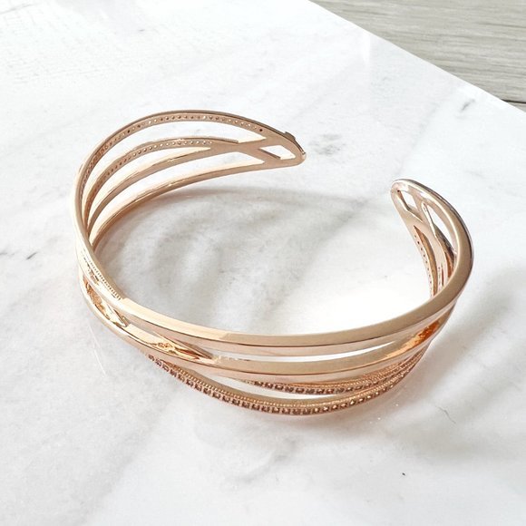 RARE FIND!! NWT!!Astoria Bracelet - Picture 3 of 8